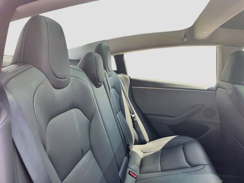 Used 2025 Tesla Model 3 Long Range RWD image 29