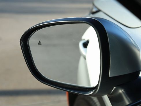 Used 2022 Mitsubishi Outlander ES image 4