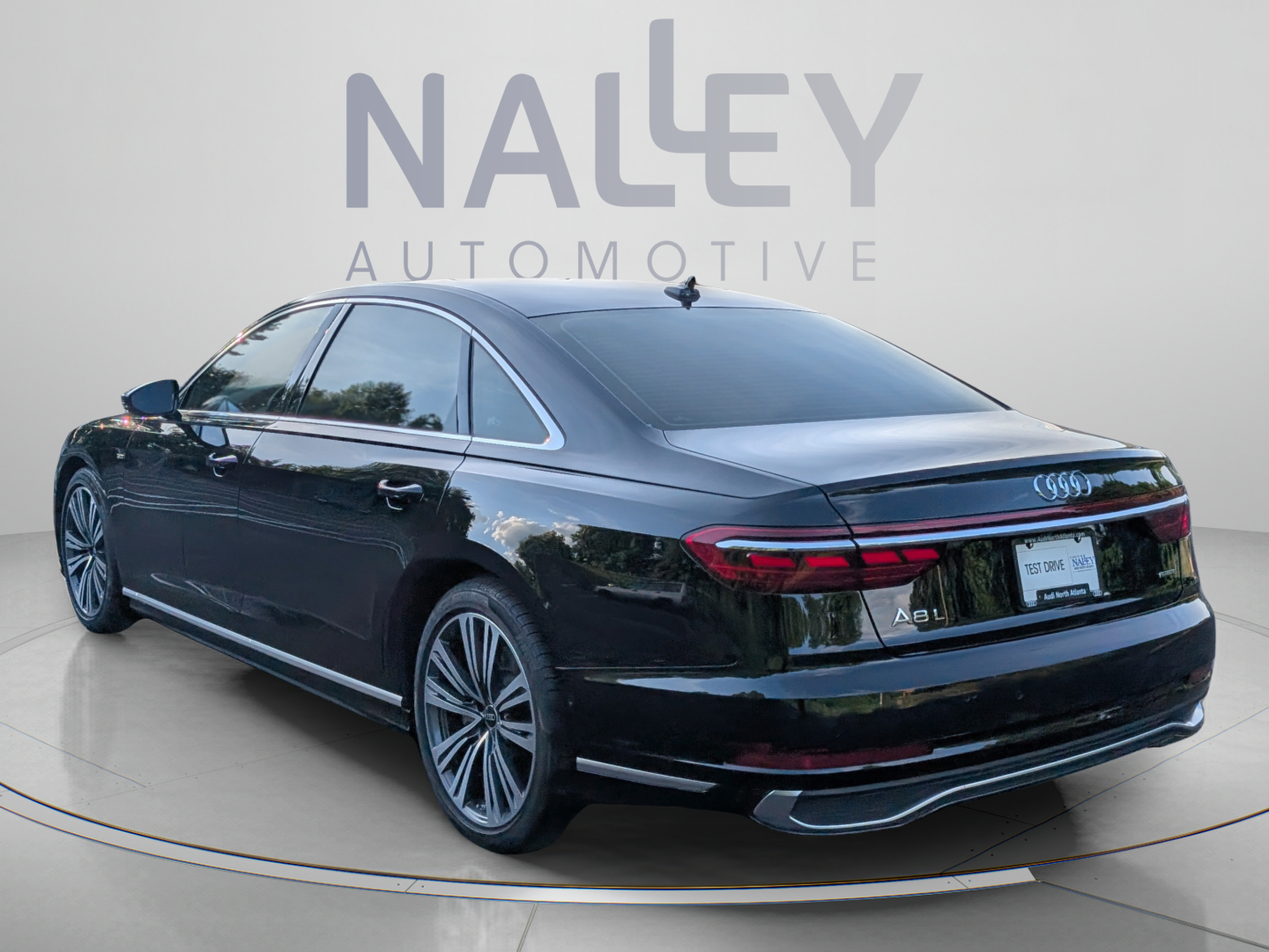 Used 2023 Audi A8 L 3.0T AWD/4WD image 3