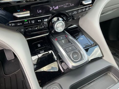 New 2026 Acura MDX w/ Advance Package AWD/4WD image 15