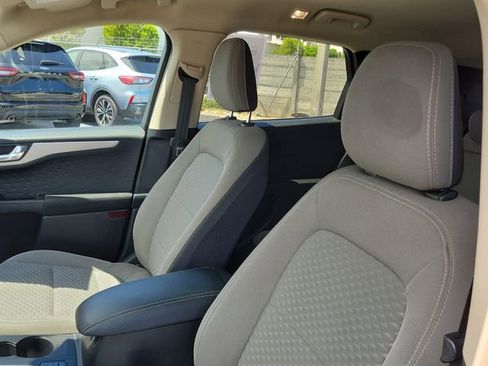 Used 2020 Ford Escape SE FWD image 9