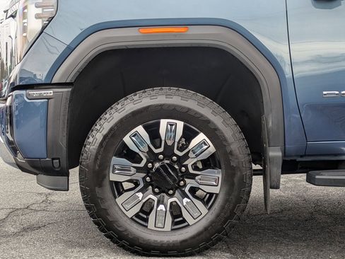 Used 2024 GMC Sierra 2500 Denali w/ Denali Reserve Package image 8