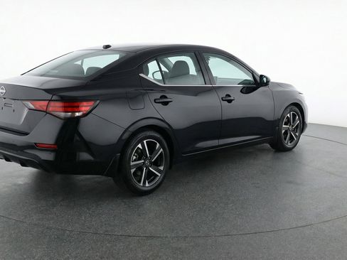 Used 2025 Nissan Sentra SV FWD image 9