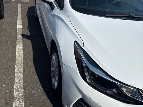 Used 2019 Chevrolet Cruze LT FWD image 6