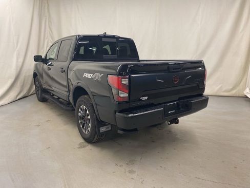 Used 2024 Nissan Titan PRO-4X w/ Pro-4x Convenience Package image 5