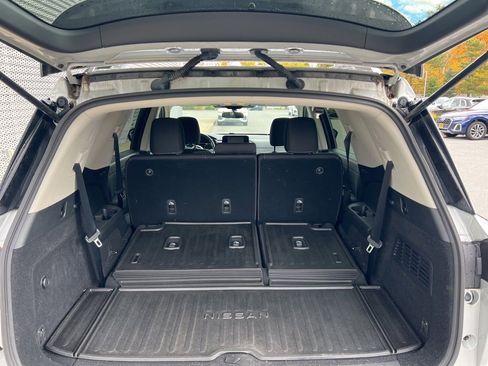 Used 2022 Nissan Pathfinder SV image 51