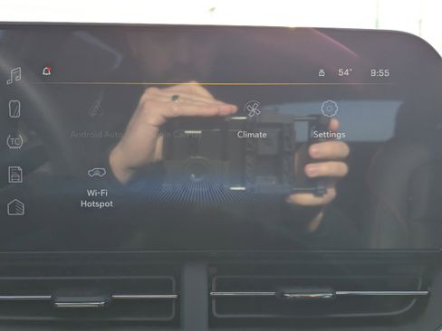 New 2026 Chevrolet Trax RS w/ Sunroof Package image 19