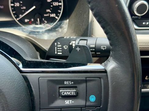 Used 2021 Nissan Rogue SV w/ Premium Package AWD/4WD image 23