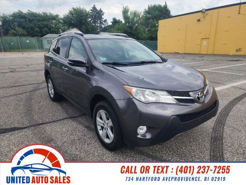 Used 2013 Toyota RAV4 XLE AWD/4WD image 7