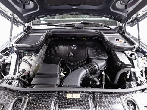 Used 2025 Mercedes-Benz GLE 450e 4MATIC w/ AMG Line Exterior image 37