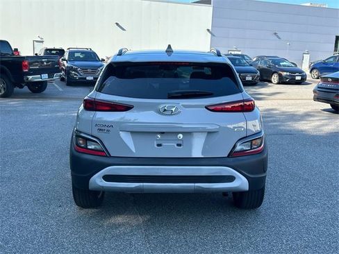 Used 2022 Hyundai Kona SEL w/ Cargo Package image 4