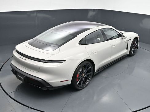 New 2026 Porsche Taycan GTS image 17
