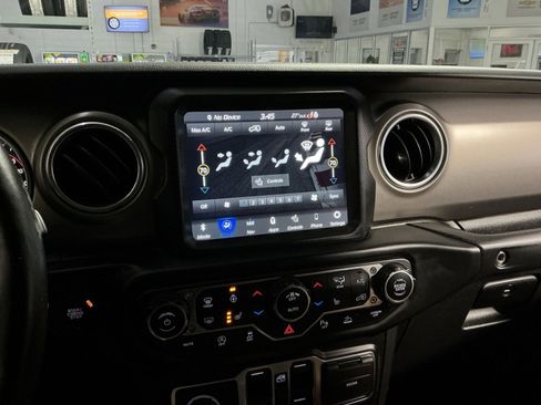 Used 2021 Jeep Wrangler Unlimited Rubicon image 29