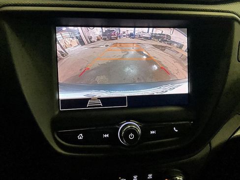 Used 2023 Chevrolet TrailBlazer RS image 19