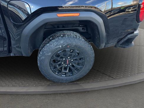 New 2026 GMC Canyon Elevation w/ Convenience Package image 30