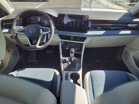 New 2025 Volkswagen Jetta SE image 11