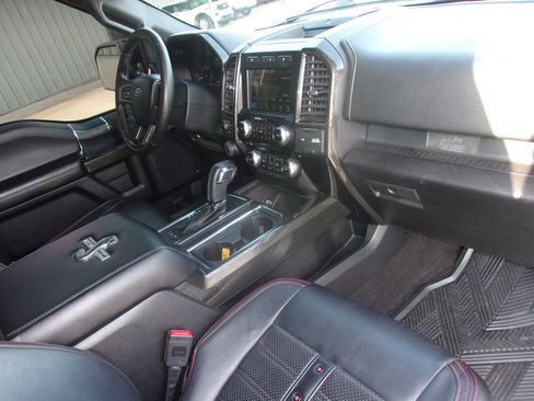 Used 2018 Ford F150 Lariat w/ Equipment Group 502A Luxury AWD/4WD image 10