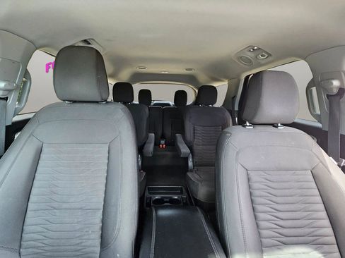 Used 2021 Ford Explorer XLT AWD/4WD image 24