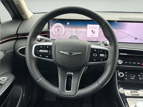 Certified 2026 Genesis GV70 2.5T AWD/4WD image 25