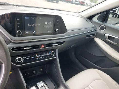 Used 2023 Hyundai Sonata SE FWD image 24