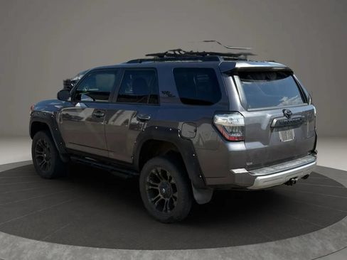 Used 2020 Toyota 4Runner TRD Off-Road AWD/4WD image 3