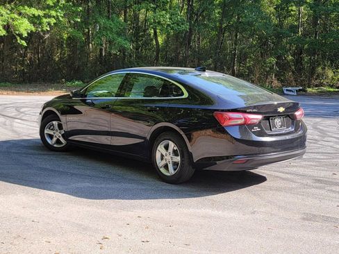 Used 2022 Chevrolet Malibu LT image 4