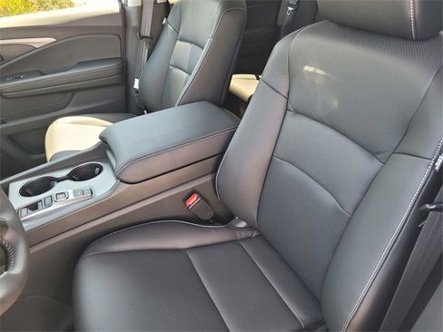 New 2025 Honda Ridgeline RTL image 8