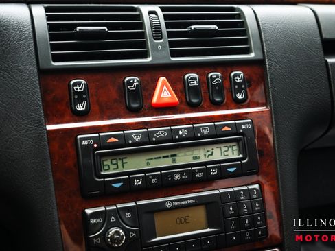 Used 1999 Mercedes-Benz E 320 Sedan image 21