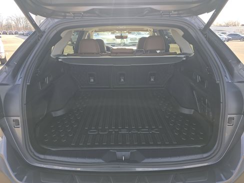 Used 2020 Subaru Outback Touring w/ Popular Package #2 image 15