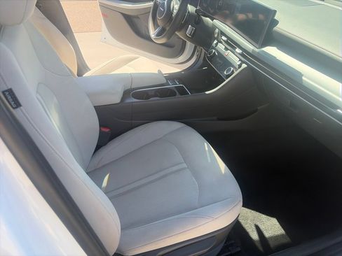 Used 2024 Hyundai Sonata SEL FWD image 14