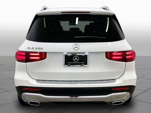 Used 2025 Mercedes-Benz GLB 250 image 5
