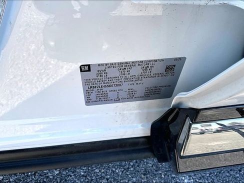 Certified 2025 Buick Envision Sport Touring image 3