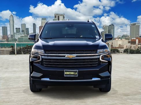 Used 2024 Chevrolet Tahoe LT RWD image 2