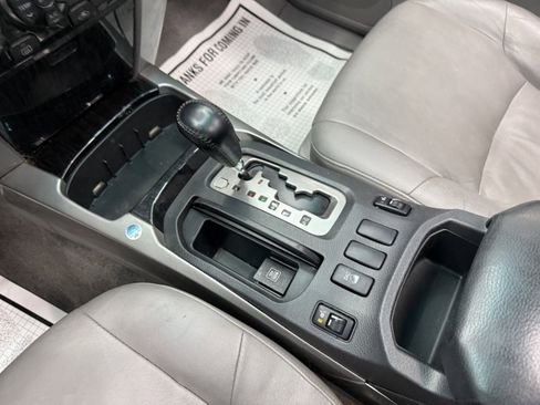 Used 2006 Toyota 4Runner Limited image 16