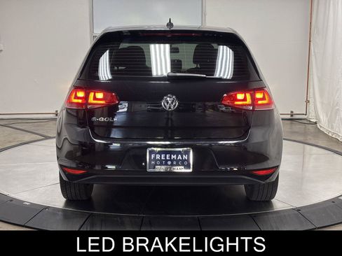 Used 2016 Volkswagen e-Golf SE w/ DC Fast Charging Package FWD image 8