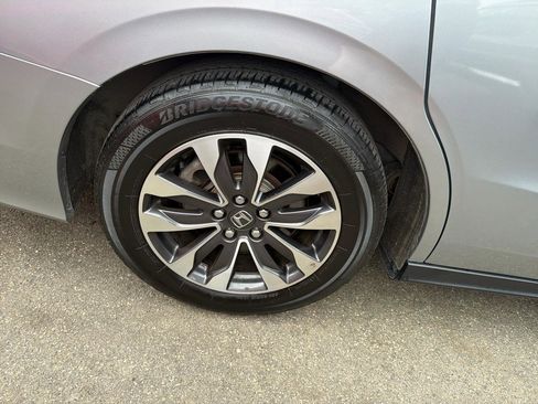 Used 2024 Honda Odyssey EX-L image 5