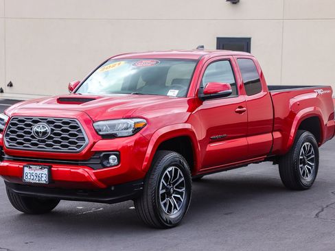 Certified 2021 Toyota Tacoma TRD Sport w/ Technology Package RWD image 3