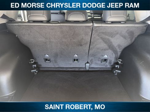 Certified 2022 Jeep Compass Limited image 32