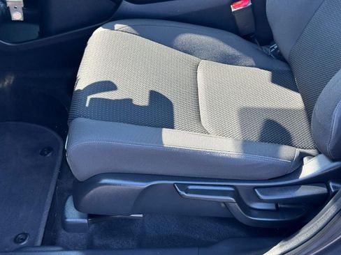 Used 2019 Honda HR-V Sport image 18