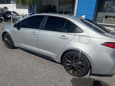 Used 2025 Toyota Corolla SE FWD image 6