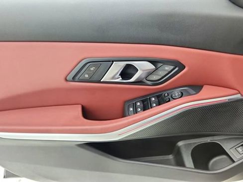 Used 2025 BMW 330i Sedan RWD image 34