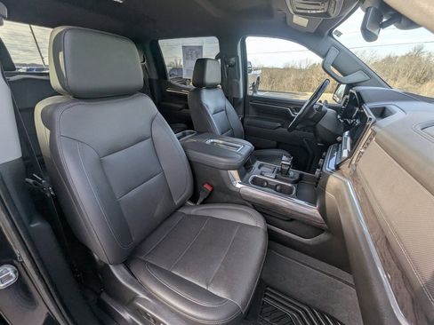 Used 2022 Chevrolet Silverado 1500 LTZ image 27