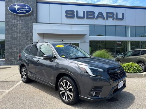 Used 2023 Subaru Forester Limited AWD/4WD image 1