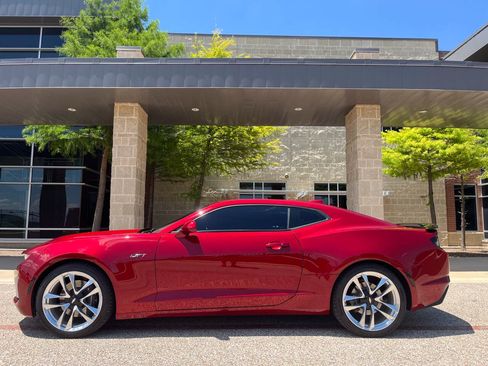 Used 2022 Chevrolet Camaro LT RWD image 2