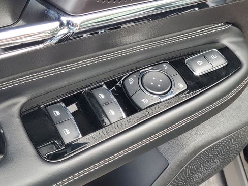 New 2026 Lincoln Corsair Premiere image 10