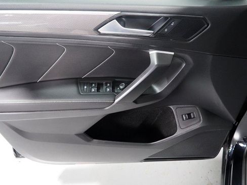 Used 2024 Volkswagen Tiguan SE R-Line FWD image 50