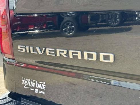 Used 2021 Chevrolet Silverado 1500 LT w/ Convenience Package II AWD/4WD image 7