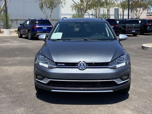 Used 2019 Volkswagen Golf Alltrack S AWD/4WD image 3