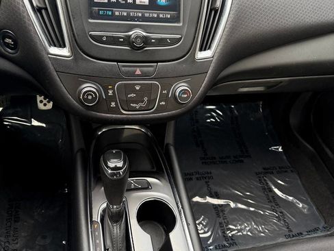 Used 2016 Chevrolet Malibu LT image 20