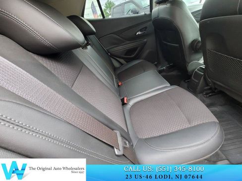 Used 2017 Buick Encore Preferred AWD/4WD image 18